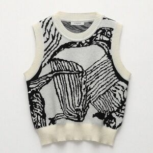 Commense Contrast Trim Floral Sweater Vest